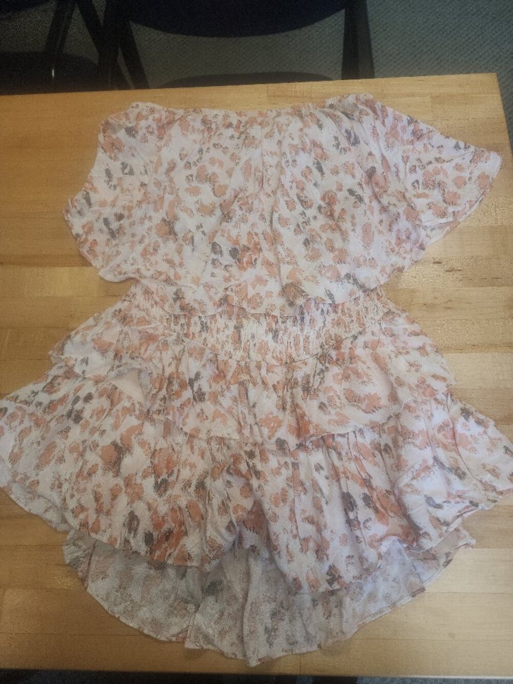 SO CUTE! New with tags womens size medium pull on romoer